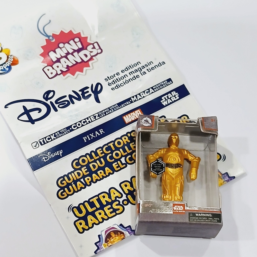 Zuru Mini Brands Disney Store Edition Series 1 Star Wars Droid C-P3O - Picture 1 of 4